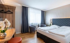 Hotel Rieker Stuttgart Hauptbahnhof